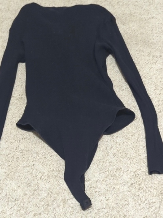Tops - Black Long-Sleeve One-Piece Bodysuit